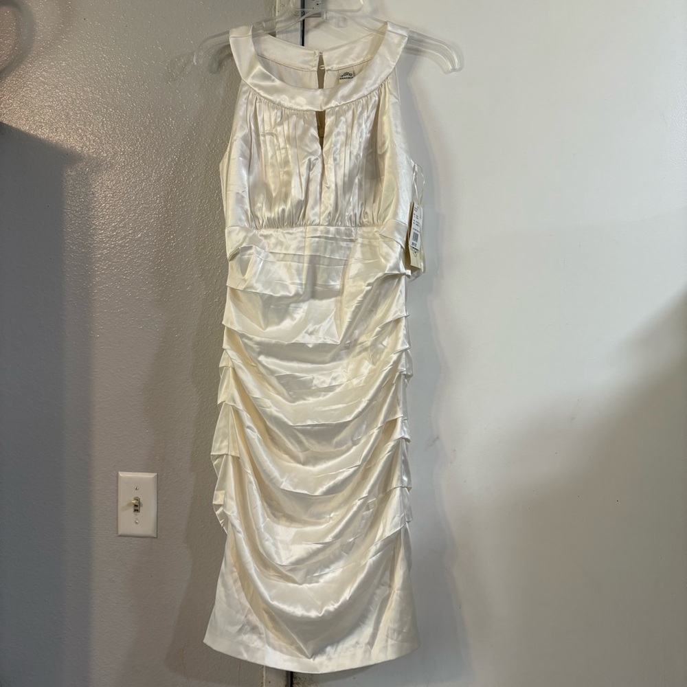 David’s Bridal Vintage Ivory Dress Party Ruched Wedding Bachelorette 10 Pearl